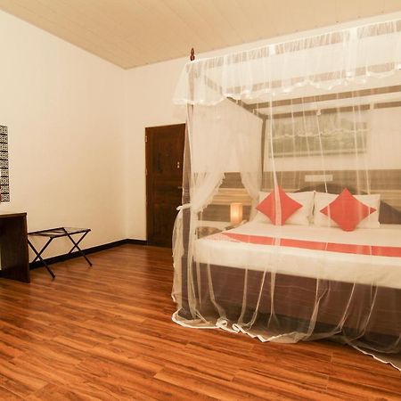 Clove Transit Hotel Kotugoda Экстерьер фото