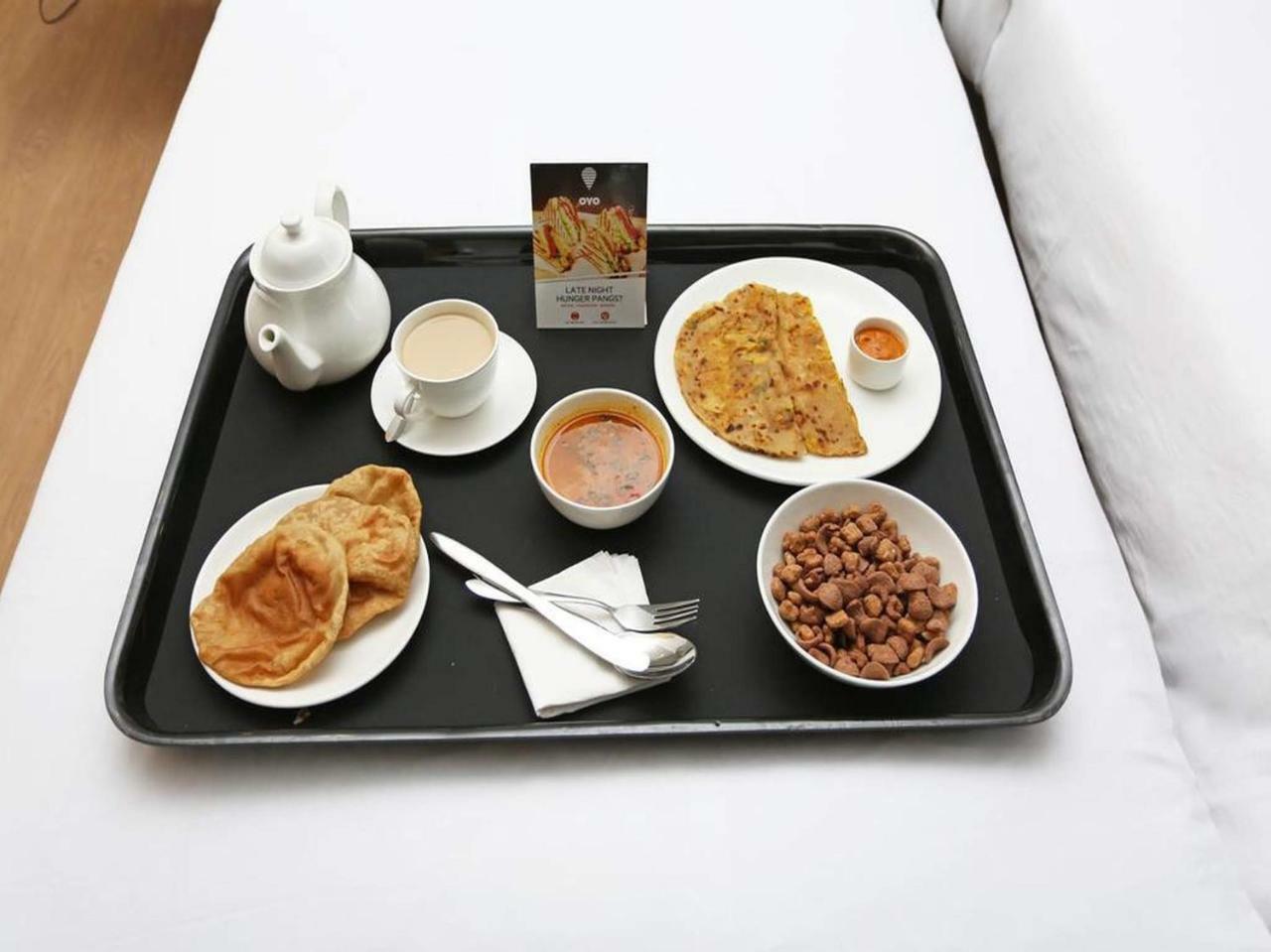 Clove Transit Hotel Kotugoda Экстерьер фото