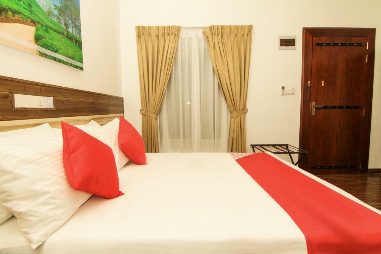 Clove Transit Hotel Kotugoda Экстерьер фото