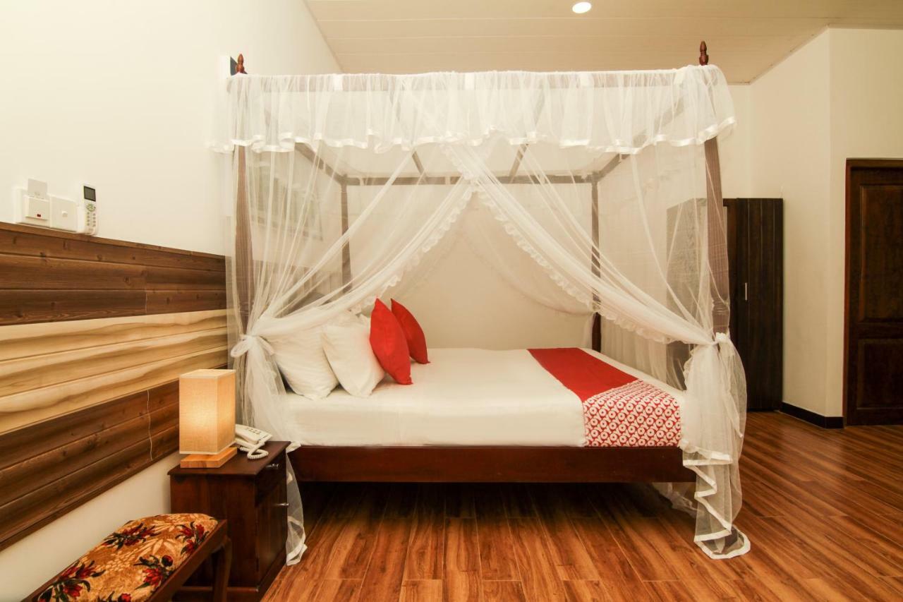 Clove Transit Hotel Kotugoda Экстерьер фото