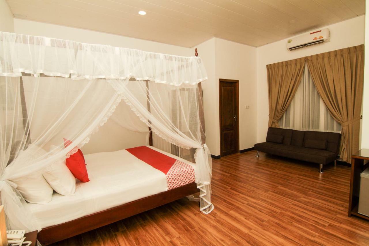 Clove Transit Hotel Kotugoda Экстерьер фото
