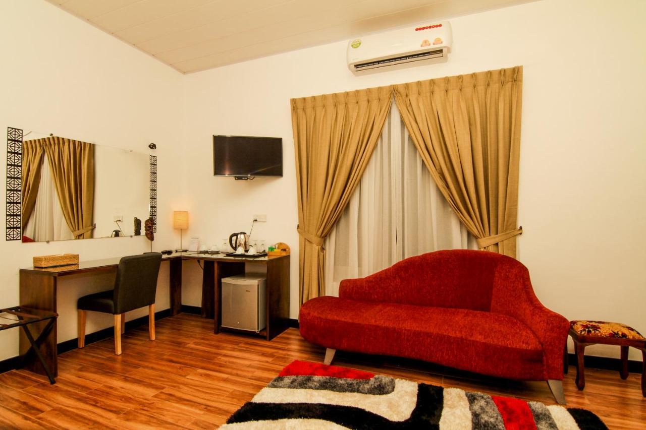 Clove Transit Hotel Kotugoda Экстерьер фото
