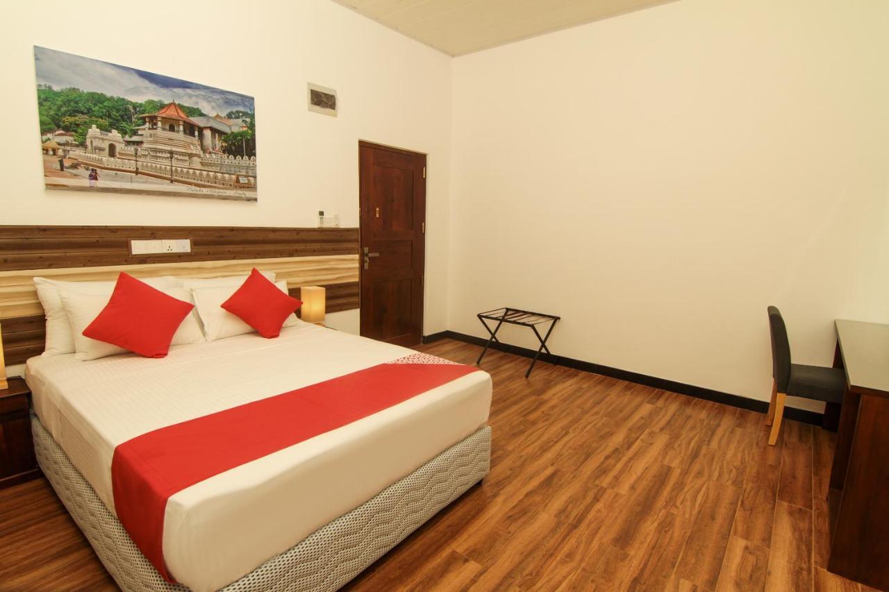 Clove Transit Hotel Kotugoda Экстерьер фото